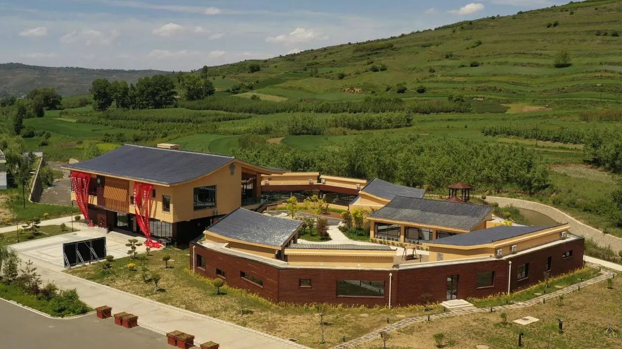 扶贫999.jpg 扶贫999.jpg