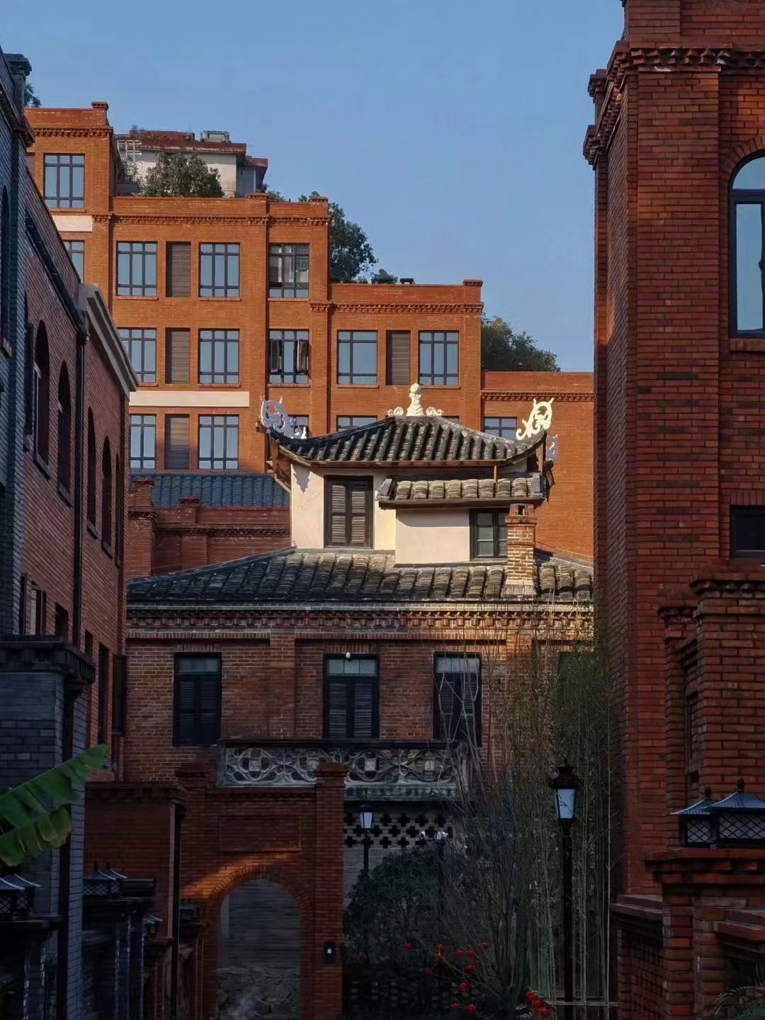 烟台山仓前九里项目实景图2.jpg 烟台山仓前九里项目实景图2.jpg